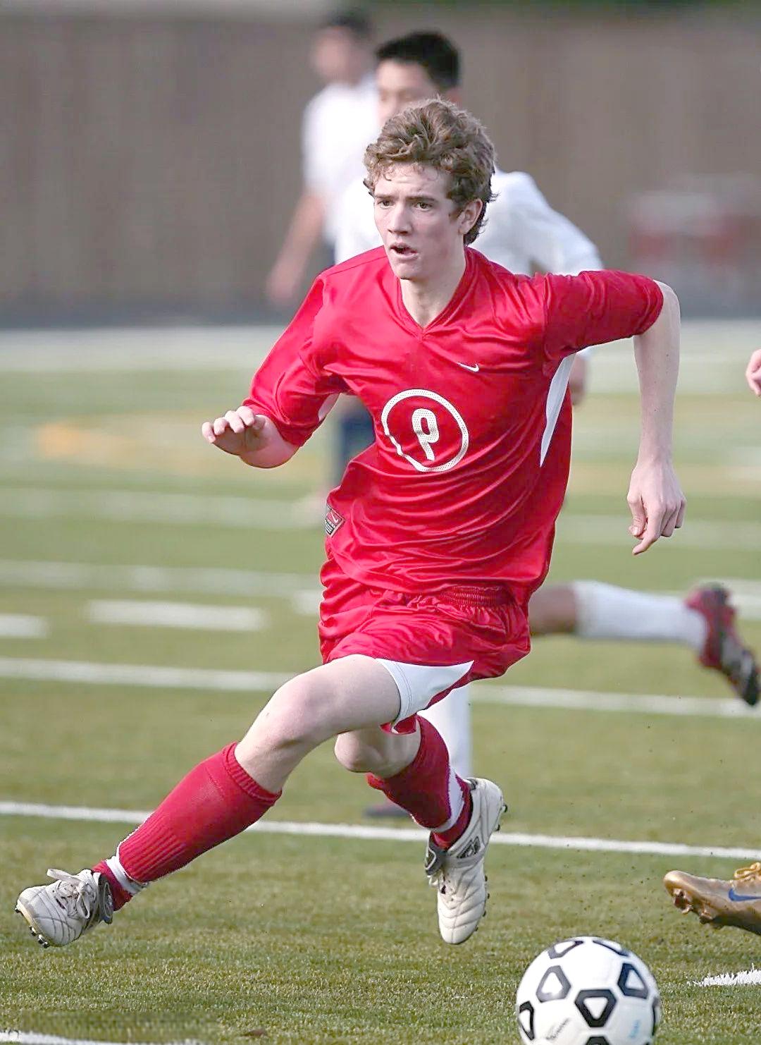 赛地聚焦：德甲今晚热度飙升，波士顿凯尔特人遗憾出局，话题不断，团队化学反应显著(德甲天王山之战)